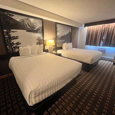 Super 8 By Wyndham Valemount Hotel Exterior photo