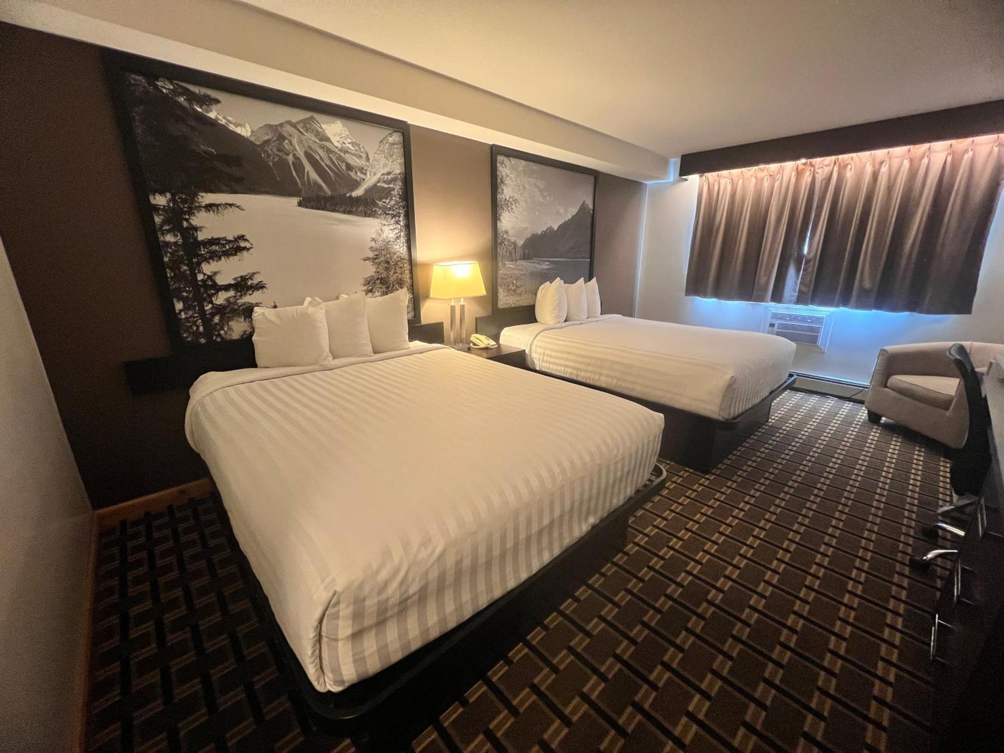 Super 8 By Wyndham Valemount Hotel Exterior photo