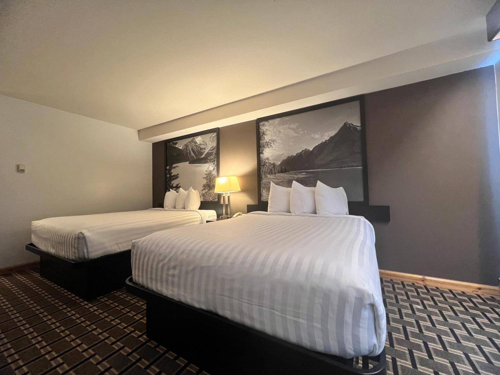 Super 8 By Wyndham Valemount Hotel Exterior photo